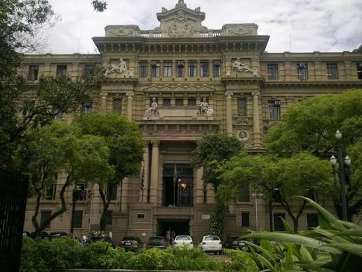 HOSPITAL QUE EXIGIU R$ 350 MIL ANTES DE INTERNAÇÃO SERÁ OBRIGADO A DEVOLVER EM DOBRO: ENTENDA O QUE ISSO SIGNIFICA PARA PACIENTES E INSTITUIÇÕES DE SAÚDE